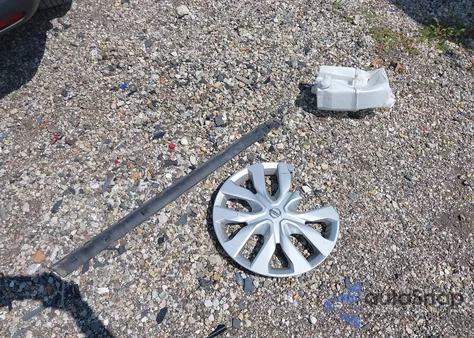 2016 Nissan Rogue S/Sl/Sv z USA, uszkodzony, nr VIN 5N1AT2MV7GC777776